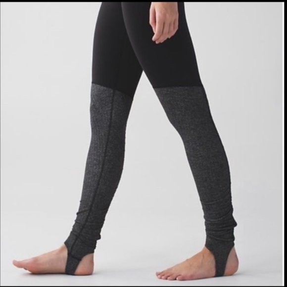 Size 6 - Lululemon Wunder Under Pant (Stirrup)